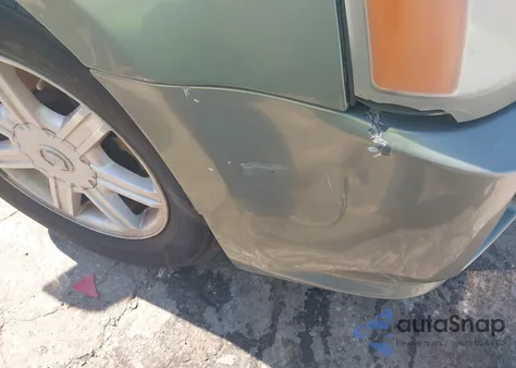 2004 Cadillac Srx Standard z USA, uszkodzony, nr VIN 1GYEE637140179202